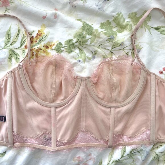 Victoria's Secret Long Line Balconnette Bra - Picture 9 of 9